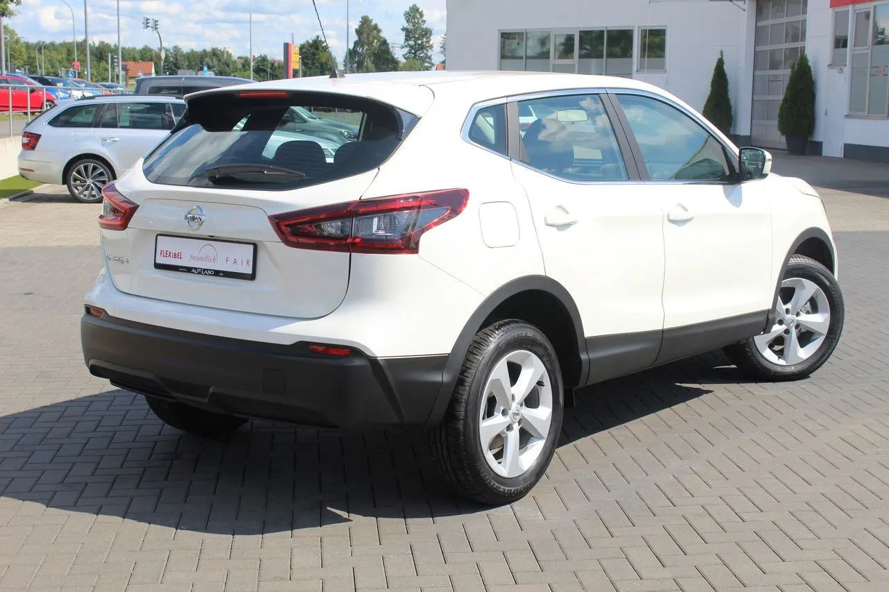 Nissan Qashqai 1.3 DIG-T...  Image 4