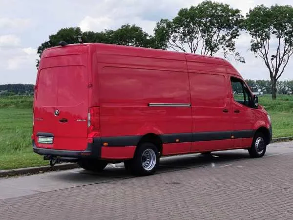 Mercedes-Benz Sprinter 516 L3H2 Maxi MBUX AUT Image 3